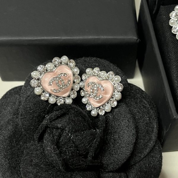 CHANEL HEART MOTIF AND CRYSTAL EARRINGS IN PINK