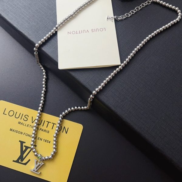 LOUIS VUITTON NANO BEADS NECKLACE IN SILVER TONE