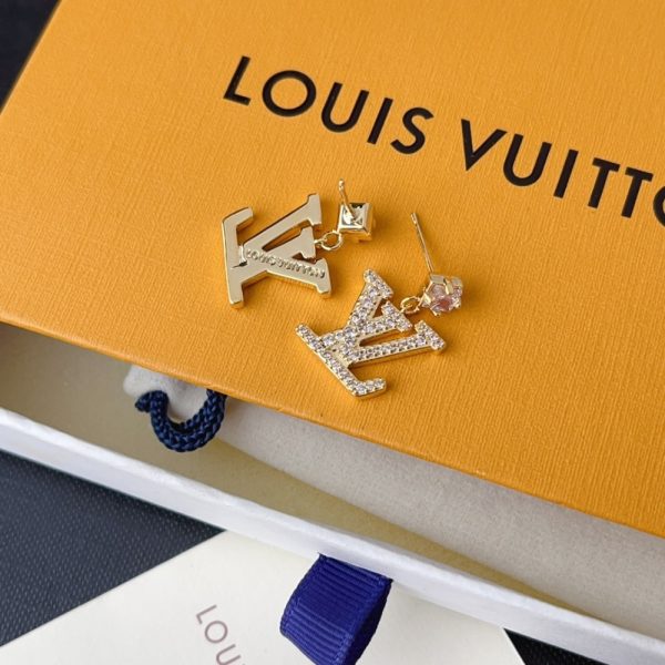 LOUIS VUITTON LADY LV EARRINGS GOLD TONE M01844