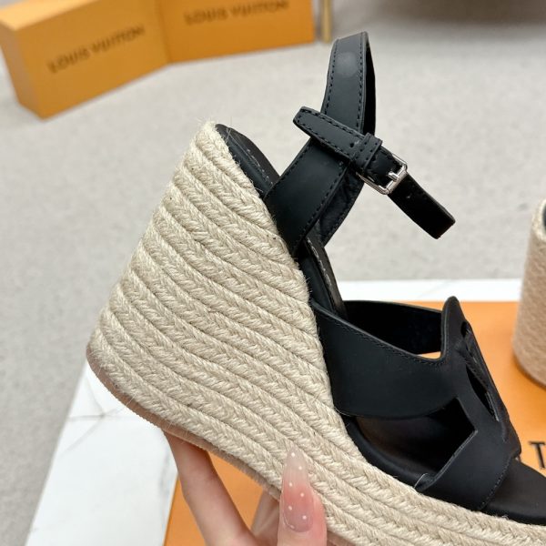 LOUIS VUIITON LV ISOLA WEDGE SANDAL NOIR 1ACI88