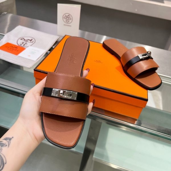 HERMES GIULIA SANDAL GOLD AND NOIR H231056Z 20360
