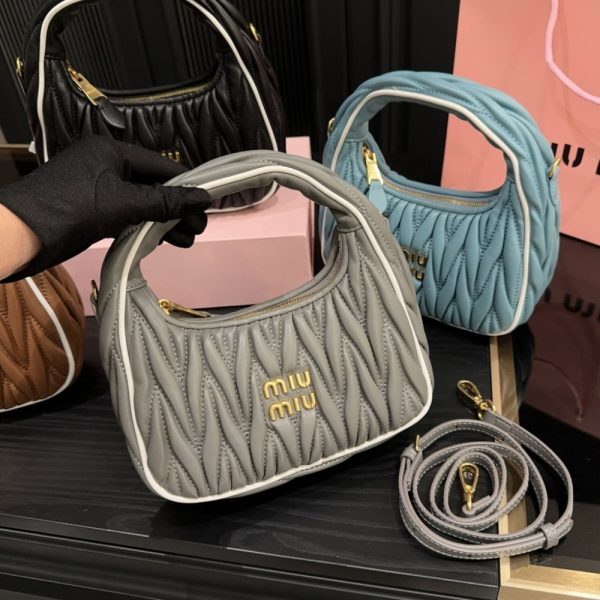 MIUMIU WANDER MATELASSÉ BAG MARBLE GRAY AND WHITE 20CM 5BC125 2IBS F0RXG V OOF