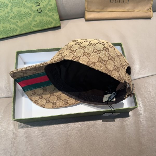 GUCCI GG CANVAS BASEBALL HAT CAMEL AND DARK BROWN 807834 4HBA8 9766