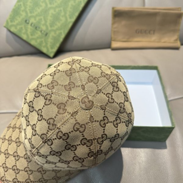 GUCCI GG CANVAS BASEBALL HAT CAMEL AND DARK BROWN 807834 4HBA8 9766