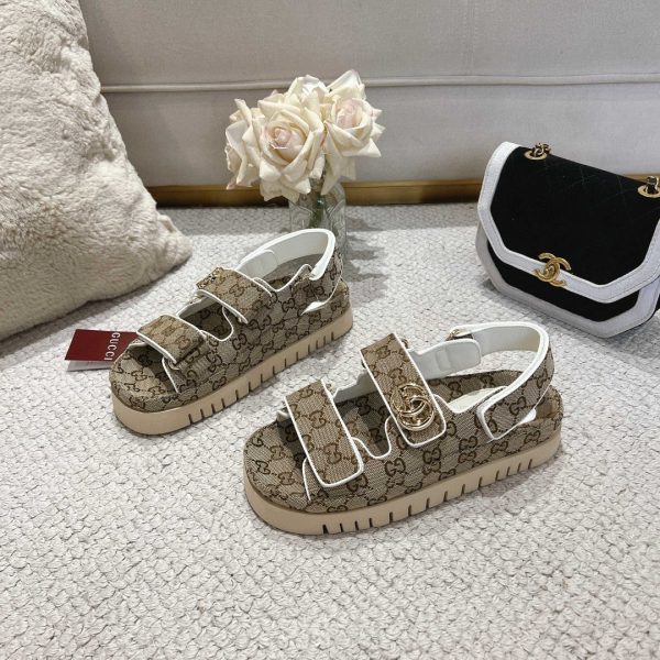 GUCCI WOMEN’S SANDAL WITH DOUBLE G BEIGE 816630 FAD9F 9753