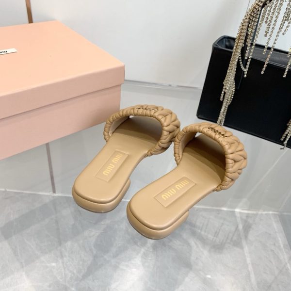MIUMIU MATELASSÉ NAPPA LEATHER SLIDES SAND BEIGE 5XX605 88T F0036 F 010