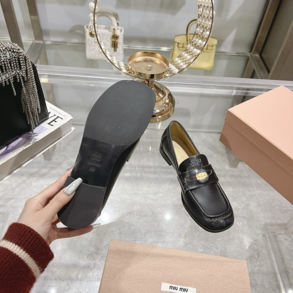 MIUMIU LEATHER LOAFERS BLACK 5D398E 248 F0002 F 010