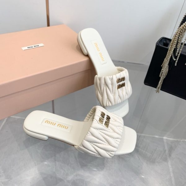 MIUMIU MATELASSÉ NAPPA LEATHER SLIDES WHITE 5XX605 88T F0009 F 010