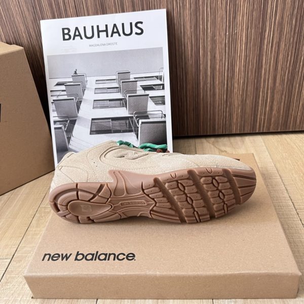MIU MIU X NEW BALANCE 530 SL SUEDE SNEAKERS ECRU 5E165E Z5O F0379 F D005