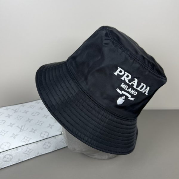 PRADA RE NYLON BUCKET HAT BLACK 2HC137 2CZQ F0967