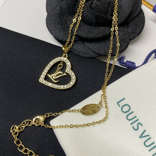 LOUIS VUITTON MY LV HEART NECKLACE GOLD TONE M02389