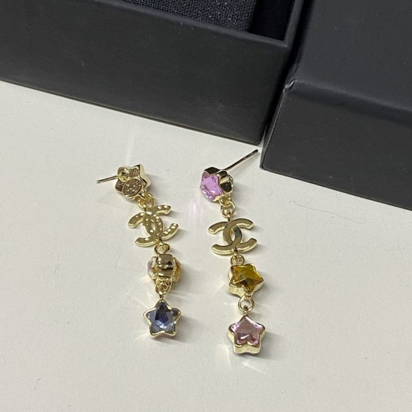 CHANEL PENDANT EARRINGS METAL AND DIAMANTÉS IN MULTICOLOR ABF182 B19937 NAFQC